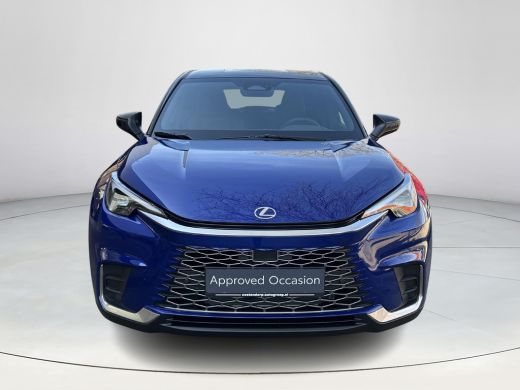 Lexus LBX Emotion 2WD | 06-10141018 Voor meer informatie ActivLease financial lease