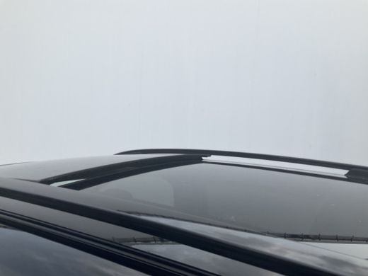 Lynk & Co 01 1.5 262PK PHEV Caplay 360°Cam Stoellverw. Pano.dak Plug-in ActivLease financial lease