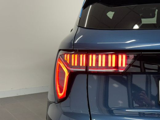 Lynk & Co 01 1.5 | Achterbank in delen neerklapbaar | Apple Carplay/Android Auto|telefoonintegratie premium | ... ActivLease financial lease