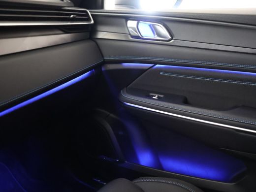 Lynk & Co 01 1.5 + INFINITY | SCHUIFDAK | 20 INCH | SFEERVERLICHTING | ADAPTIVE CRUISE | 360 CAMERA ActivLease financial lease