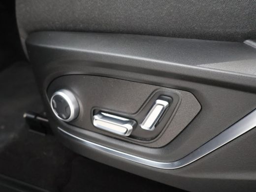 Lynk & Co 01 1.5 + INFINITY | SCHUIFDAK | 20 INCH | SFEERVERLICHTING | ADAPTIVE CRUISE | 360 CAMERA ActivLease financial lease