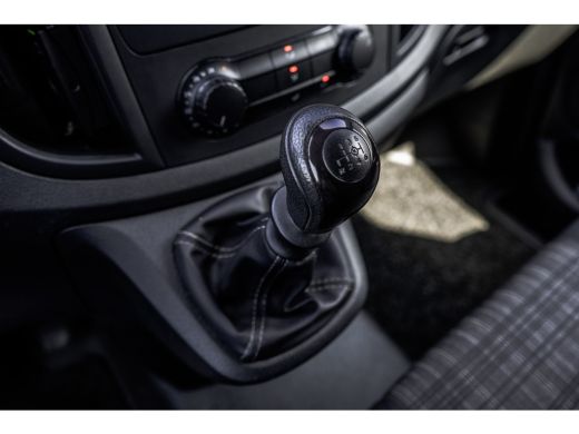 Mercedes-Benz Vito 114 CDI | L2H1 | 140 PK | Camera | Navi | Airco | Cruise | Euro 6 ActivLease financial lease