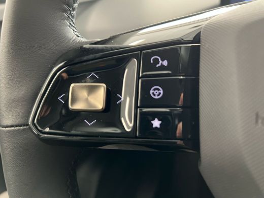 MG 4 Luxury 6 kWh | Achteruitrijcamera | Cruise control adaptief | Dodehoek detectie ActivLease financial lease