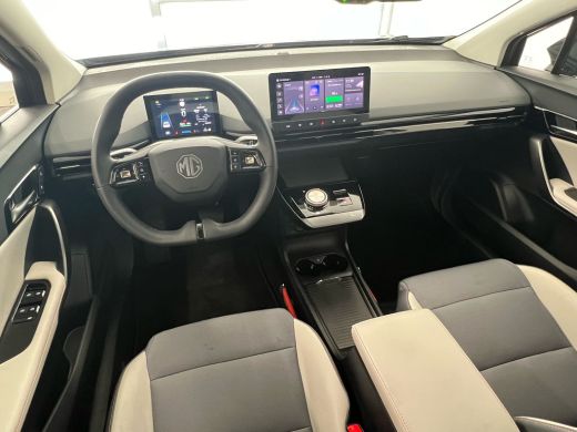 MG 4 Luxury 6 kWh | Achteruitrijcamera | Cruise control adaptief | Dodehoek detectie ActivLease financial lease