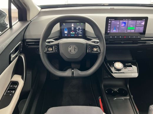 MG 4 Luxury 6 kWh | Achteruitrijcamera | Cruise control adaptief | Dodehoek detectie ActivLease financial lease