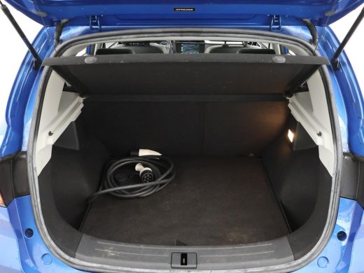 MG ZS-EV EV 45 kWh LUXURY + PANORAMA / LEDER MG ZS EV 45 kWh LUXURY + PANORAMA / LEDER / ADAPTIVE CRUISE /... ActivLease financial lease