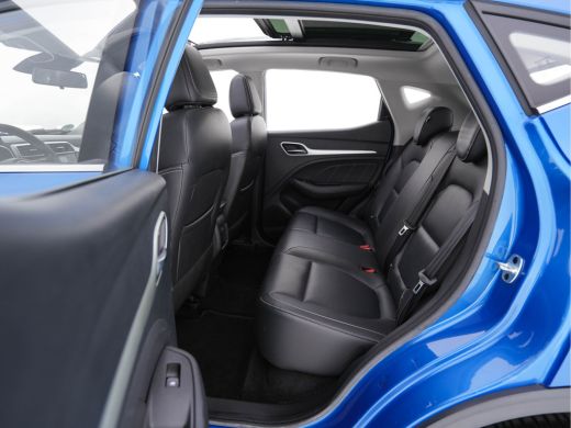 MG ZS-EV EV Luxury 45 kWh (INCL-BTW) *PANO | FULL-LEATHER | CCS-FASTLOADER | KEYLESS | NAVI-FULLMAP | ADAP... ActivLease financial lease