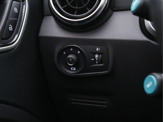 MG ZS-EV EV Luxury 45 kWh (INCL-BTW) *PANO | FULL-LEATHER | CCS-FASTLOADER | KEYLESS | NAVI-FULLMAP | ADAP... ActivLease financial lease