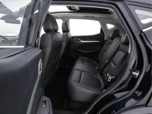 MG ZS-EV EV Luxury 45 kWh (INCL-BTW) *PANO | FULL-LEATHER | CCS-FASTLOADER | KEYLESS | NAVI-FULLMAP | ADAP... ActivLease financial lease