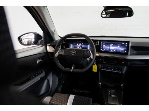 Opel Frontera GS Hybride 1.2 Turbo 145PK AT | 17" Lichtmetalen velgen in Zwart met 215/60 R17 banden | Achterui... ActivLease financial lease