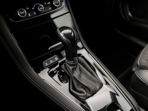 Opel Grandland X 1.2 Turbo Executive Sport Automaat (APPLE CARPLAY, GROOT NAVI, CLIMATE, LED KOPLAMPEN, LEDER, KEY... ActivLease financial lease