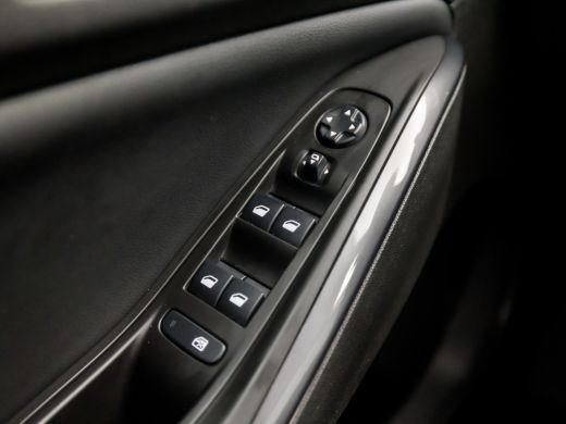 Opel Grandland X 1.2 Turbo Executive Sport Automaat (APPLE CARPLAY, GROOT NAVI, CLIMATE, LED KOPLAMPEN, LEDER, KEY... ActivLease financial lease