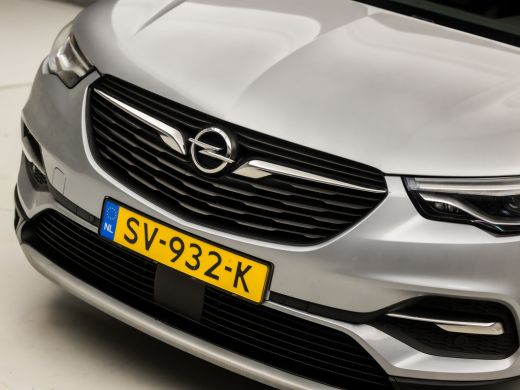 Opel Grandland X 1.2 Turbo Executive Sport Automaat (APPLE CARPLAY, GROOT NAVI, CLIMATE, LED KOPLAMPEN, LEDER, KEY... ActivLease financial lease