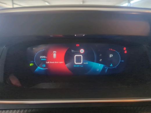 Peugeot 208 1.2 PureTech Allure Pack | Automaat | Navigatie | Camera | 3D Instrumentenpaneel | 45.000km | ActivLease financial lease