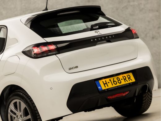 Peugeot 208 1.2 PureTech Sport (APPLE CARPLAY, NAVIGATIE, 360 CAMERA, PARKEERSENSOREN, LM VELGEN, SPORTSTOELE... ActivLease financial lease