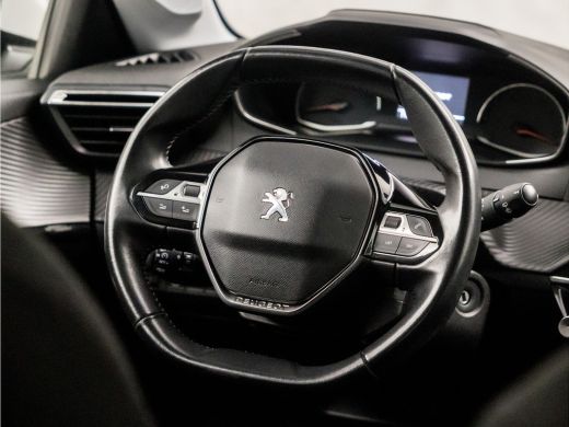 Peugeot 208 1.2 PureTech Sport (APPLE CARPLAY, NAVIGATIE, 360 CAMERA, PARKEERSENSOREN, LM VELGEN, SPORTSTOELE... ActivLease financial lease