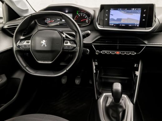 Peugeot 208 1.2 PureTech Sport (APPLE CARPLAY, NAVIGATIE, 360 CAMERA, PARKEERSENSOREN, LM VELGEN, SPORTSTOELE... ActivLease financial lease