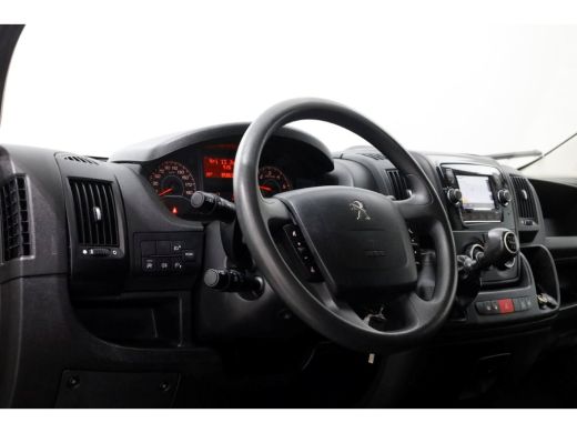 Peugeot Boxer 2.2 BlueHDi 140pk L2H2 Premium Glasresteel 260cm Hoog 11-2019 ActivLease financial lease