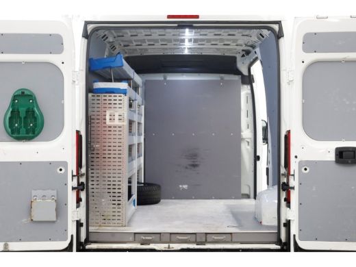 Peugeot Boxer 2.2 BlueHDi 140pk L2H2 Premium Glasresteel 260cm Hoog 11-2019 ActivLease financial lease