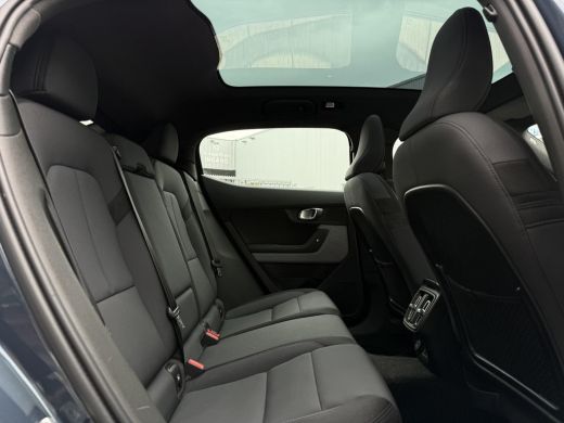 Polestar 2 Aut. Long Range Dual AWD | Panorama | 360 | Camera | Harman Kardon | Trekhaak ActivLease financial lease
