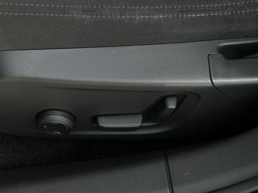 Polestar 2 Long Range Dual Motor Launch Edition 78kWh NL AUTO | TREKHAAK | 360 GRADEN CAMERA | PANO | CARPLAY ActivLease financial lease