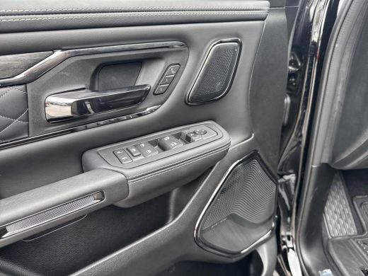 RAM 1500 Nieuwe auto | Geheel rijklaar | Incl. Fabrieksgarantie ActivLease financial lease