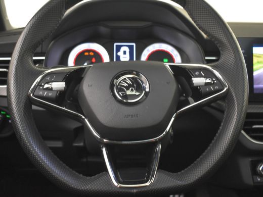 Skoda Kamiq 1.0 TSI Monte Carlo 110pk DSG/AUTO | Cruise control | Sportstoelen | Navigatie via app connect | ... ActivLease financial lease