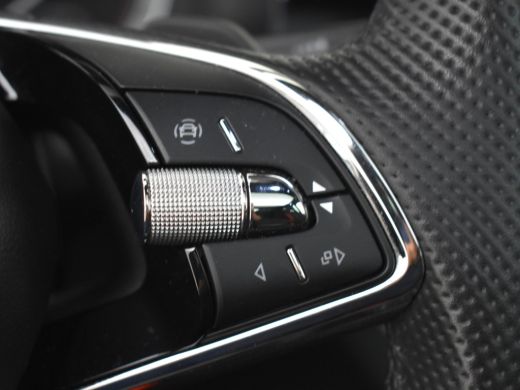 Skoda Kamiq 1.0 TSI Monte Carlo 110pk DSG/AUTO | Cruise control | Sportstoelen | Navigatie via app connect | ... ActivLease financial lease