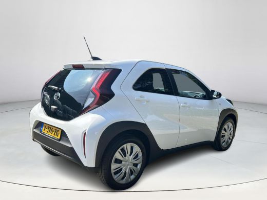 Toyota Aygo 1.0 VVT-i MT Play ActivLease financial lease