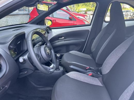 Toyota Aygo 1.0 VVT-i MT Play ActivLease financial lease