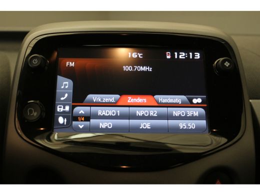 Toyota Aygo 1.0 X-Play Limited Camera | Airco | Bluetooth | Elek. Ramen | 5-deurs | Centrale Vergrendeling | ... ActivLease financial lease