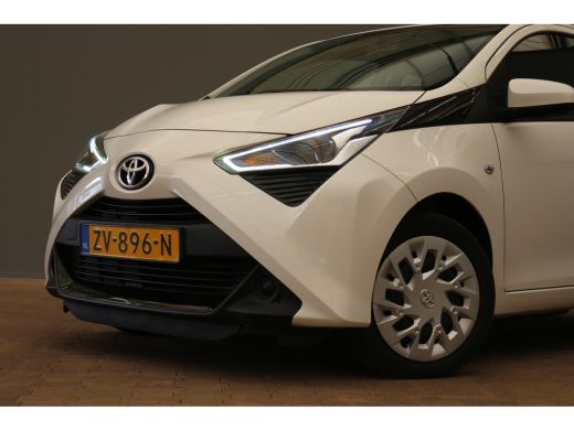 Toyota Aygo 1.0 X-Play Limited Camera | Airco | Bluetooth | Elek. Ramen | 5-deurs | Centrale Vergrendeling | ... ActivLease financial lease
