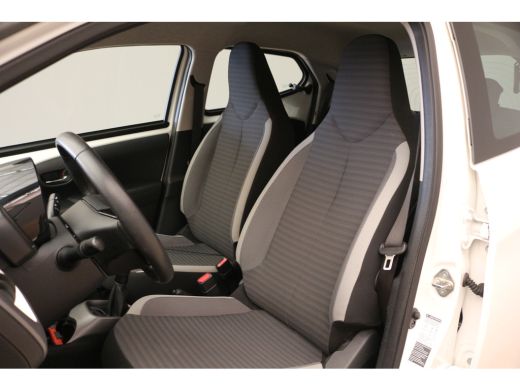 Toyota Aygo 1.0 X-Play Limited Camera | Airco | Bluetooth | Elek. Ramen | 5-deurs | Centrale Vergrendeling | ... ActivLease financial lease