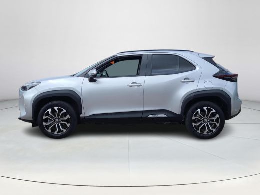 Toyota Yaris Cross 1.5 Hybrid 115 First Edition | Apple CarPlay | Navigatie | Stoel / Stuur verwarming | Rijklaarpri... ActivLease financial lease