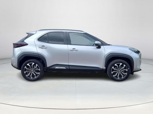 Toyota Yaris Cross 1.5 Hybrid 115 First Edition | Apple CarPlay | Navigatie | Stoel / Stuur verwarming | Rijklaarpri... ActivLease financial lease