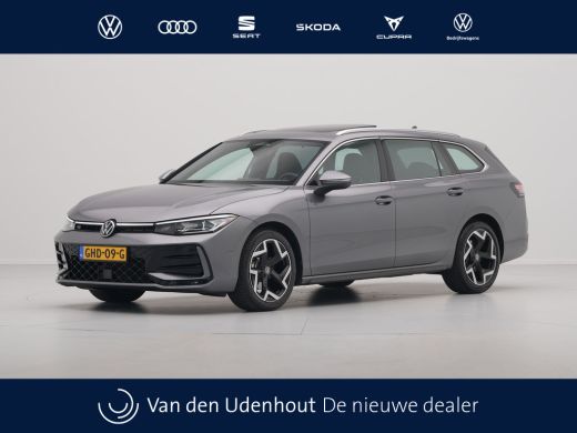 Volkswagen Passat Variant 1.5 eTSI 150pk R-Line Business Panorama Trekhaak Camera Side Assist 227 Volkswagen Passat Variant 1.5 eTSI 150pk R-Line Business Panorama Trekhaak Camera Side Assist 227