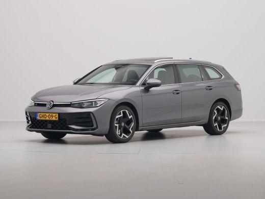 Volkswagen Passat Variant 1.5 eTSI 150pk R-Line Business Panorama Trekhaak Camera Side Assist ActivLease financial lease
