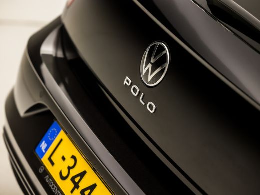 Volkswagen Polo 1.0 TSI Sportline Automaat (APPLE CARPLAY, PARKEERSENSOREN, LM VELGEN, GETINT GLAS, SPORTSTOELEN,... ActivLease financial lease