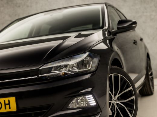 Volkswagen Polo 1.0 TSI Sportline Automaat (APPLE CARPLAY, PARKEERSENSOREN, LM VELGEN, GETINT GLAS, SPORTSTOELEN,... ActivLease financial lease