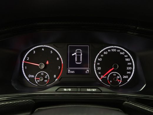 Volkswagen T-Cross 1.0 TSi 110 Pk Automaat Life | Cruise Control | Parkeersensoren | Navigatie | Carplay | 16 inch |... ActivLease financial lease