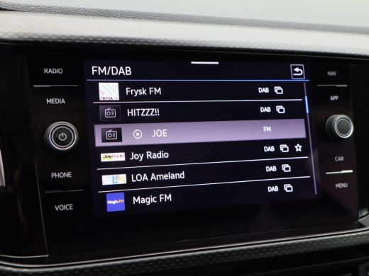 Volkswagen T-Cross 1.0 TSi 110 Pk Automaat Life | Cruise Control | Parkeersensoren | Navigatie | Carplay | 16 inch |... ActivLease financial lease