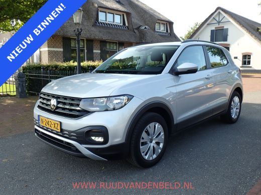 Volkswagen T-Cross 1.0 TSI CARPLAY/AIRCO/PDC-V+A/STOELVERWARMING Volkswagen T-Cross 1.0 TSI CARPLAY/AIRCO/PDC-V+A/STOELVERWARMING