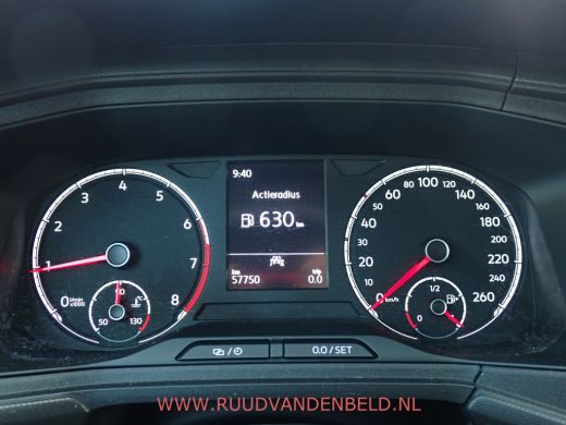 Volkswagen T-Cross 1.0 TSI CARPLAY/AIRCO/PDC-V+A/STOELVERWARMING ActivLease financial lease