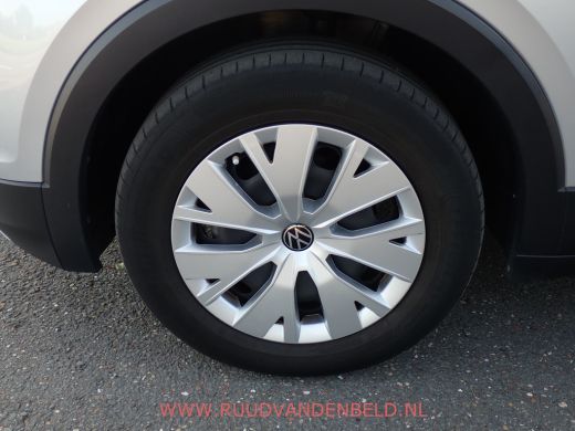 Volkswagen T-Cross 1.0 TSI CARPLAY/AIRCO/PDC-V+A/STOELVERWARMING ActivLease financial lease