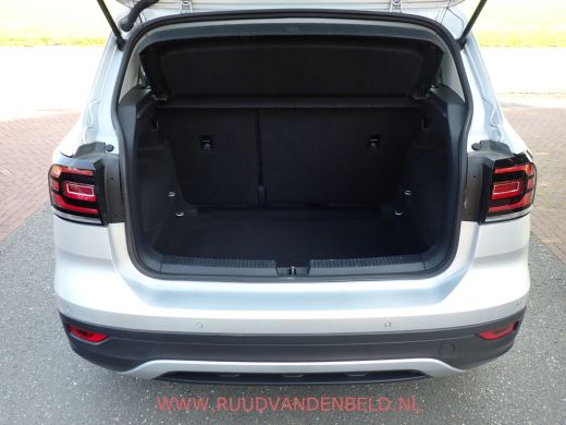 Volkswagen T-Cross 1.0 TSI CARPLAY/AIRCO/PDC-V+A/STOELVERWARMING ActivLease financial lease