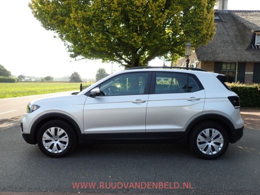 Volkswagen T-Cross 1.0 TSI CARPLAY/AIRCO/PDC-V+A/STOELVERWARMING ActivLease financial lease