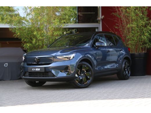 Volvo EX40 185 kW Single Motor Extended Range RWD Ultra Black Edition | Panoramadak | Harman/Kardon | 360 Ca... Volvo EX40 185 kW Single Motor Extended Range RWD Ultra Black Edition | Panoramadak | Harman/Kardon | 360 Ca...