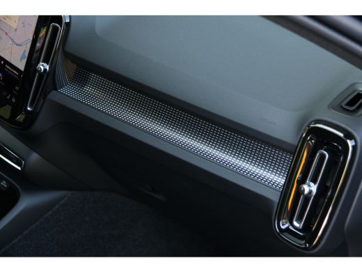 Volvo  EX40 185 kW Single Motor Extended Range RWD Ultra Black Edition | Panoramadak | Harman/Kardon | 360 Ca... ActivLease financial lease