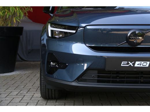 Volvo  EX40 185 kW Single Motor Extended Range RWD Ultra Black Edition | Panoramadak | Harman/Kardon | 360 Ca... ActivLease financial lease