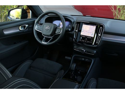 Volvo  EX40 185 kW Single Motor Extended Range RWD Ultra Black Edition | Panoramadak | Harman/Kardon | 360 Ca... ActivLease financial lease